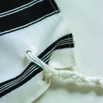 Chabad tallit with double tzitzit holes