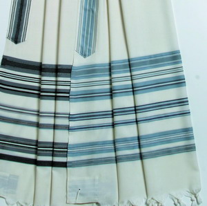 Gvanim Wool Tallis